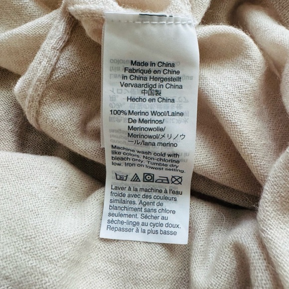 J. Crew Merino Wool Fitted Crewneck Sweater Size Small - Picture 7 of 7